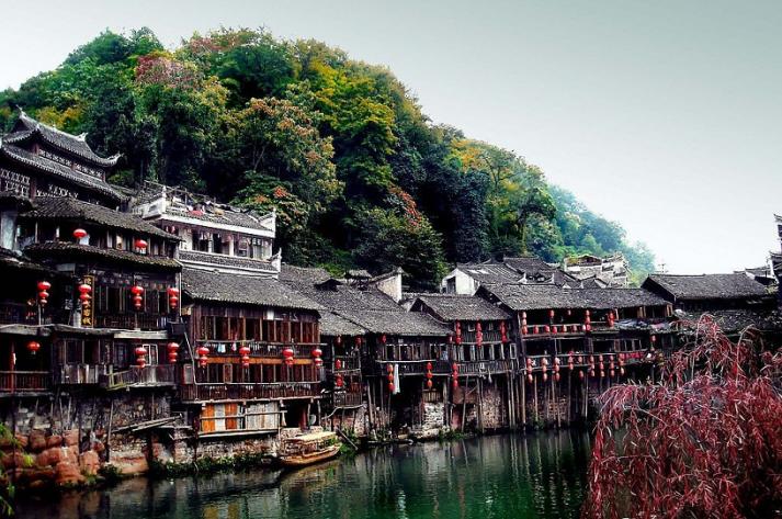 Ghé thăm Phượng Hoàng Cổ trấn tại Trung Quốc – Cảnh đẹp thế giới – du lịch  năm châu